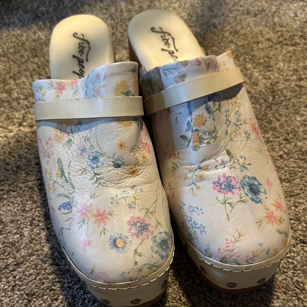 Free People Floral Clogs